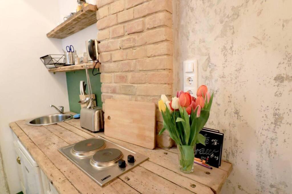 Little Corner At The Historic Jewish District With Ac Appartement Boedapest Buitenkant foto